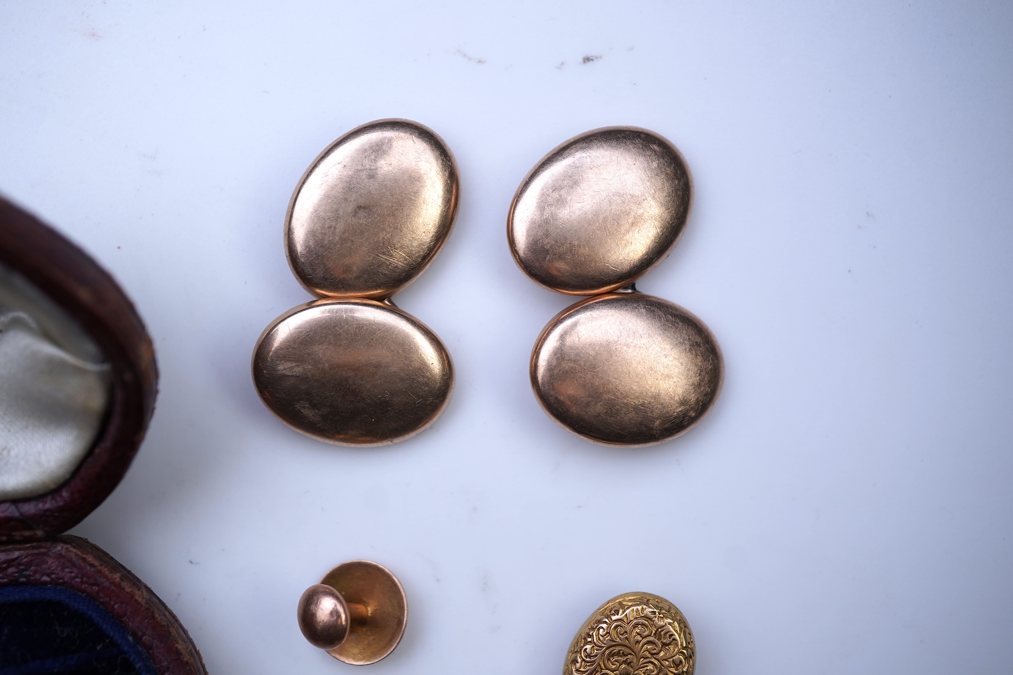 A collection of dress accessories, early 20th century